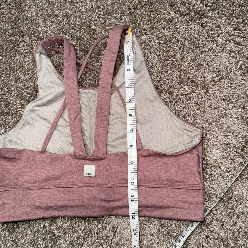 Vuori Elevation Sports Bra Womens Medium Pink Excellent Strappy High Neck